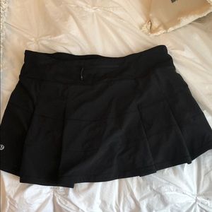 Lululemon Black skort size 6